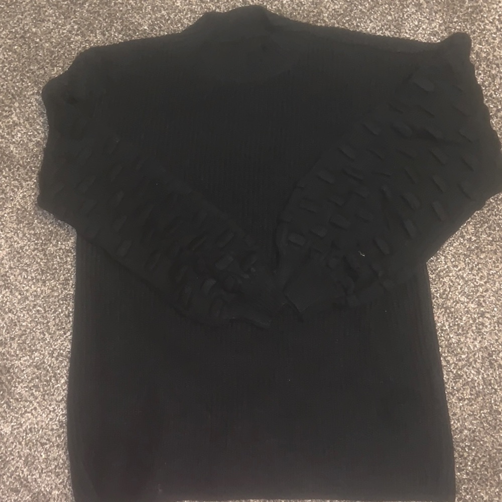 Black sweater M/L